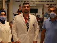 İzmir'de bir hastanın tümörlü dalağı rahimden girilerek kapalı yöntemle çıkarıldı