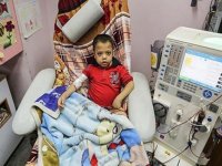 Antalya'da otizmli çocuklardan diyaliz hastalarına "kum torbası" desteği
