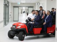 Cumhurbaşkanı Erdoğan, açılışını yaptığı Etlik Şehir Hastanesinde incelemelerde bulundu