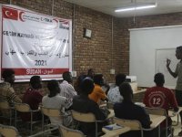 Türk Kızılay ve TİKA'nın Sudan'daki mesleki eğitim desteği sürüyor