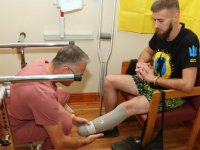 Ukrayna'daki savaşta mayına basan iki askere New York'ta protez takıldı