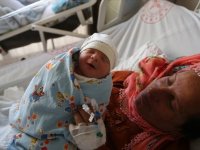 Mardinli anne ve karnındaki bebeği erken müdahaleyle hayata tutundu