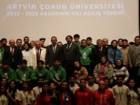 Bakan Kasapoğlu, Artvin Çoruh Üniversitesinin akademik yıl açılış törenine katıldı: