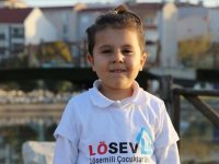 4 yaşındaki Ali, lösemiyi ailesinin desteğiyle yendi