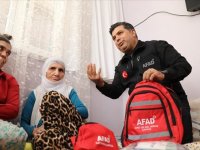 AFAD ekipleri hasta, yaşlı ve engellilere afet eğitimi veriyor