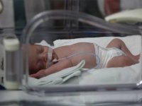 Dünyaya 460 gram gelen bebek 137 günlük mücadeleyle yaşama tutundu