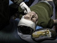Ukrayna'da cephe hattındaki hastanede yaralı askerler yaşam mücadelesi veriyor