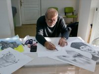 Emekli şantiye şefi Parkinson hastalığına rağmen resim tutkusundan vazgeçmedi