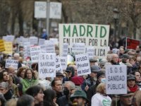 İspanya'da sağlık ve adalet çalışanlarının süresiz grevleri gündelik yaşamı felç ediyor