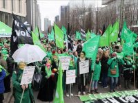 Belçika'da sağlık çalışanları elverişsiz çalışma koşullarını protesto etti