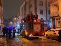 Eskişehir'de çıkan yangında dumandan etkilenen 10 kişi hastaneye kaldırıldı
