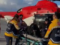 Van'da düşük şüphesi bulunan hamile kadın ambulans helikopterle hastaneye ulaştırıldı