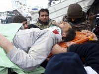 Enkaz altından çıkartılan kadının kocası da depremden 32 saat sonra kurtarıldı