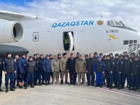 Kazakistan’ın arama kurtarma ekibi Türkiye’ye ulaştı