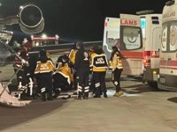 Depremzedeler Ambulans Uçakla Ankara’ya Getirildi