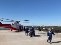 Zamanla yarışan ekipler, yüzlerce yaralıyı helikopterlerle Adana Şehir Hastanesine ulaştırdı