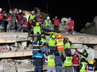 Enkazdan 2 kişiyi sağ kurtaran Edirne Mahalle Afet Gönüllüleri kente döndü