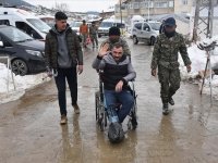 Malezya ordusunun sağlık ekibi Adıyamanlı depremzedeler için görev başında