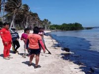 Filipinler'de petrol sızıntısının ulaştığı kıyı bölgesinin sakinleri sağlık sorunları yaşıyor
