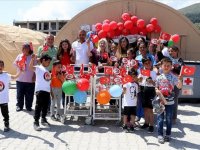 Hatay'da sahra hastanesinde tedavi gören çocuklara 23 Nisan etkinliği