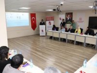 İzmir'de 9. Sağlık İletişimi Sempozyumu başladı