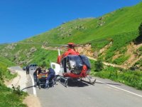 Trabzon'da kalça protezi çıkan hasta ambulans helikopterle hastaneye ulaştırıldı