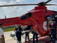 Aydın'da boğulma tehlikesi geçiren genç ambulans helikopterle Manisa'ya götürüldü