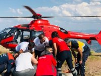 Tunceli'de ayak bileği kırılan kişi ambulans helikopterle hastaneye kaldırıldı