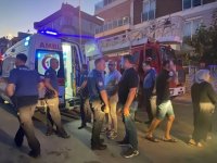 Antalya'da bir dairede çıkan yangında 4'ü çocuk 5 kişi dumandan etkilendi
