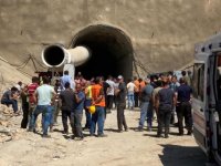 Manisa'da hızlı tren hattının tünel inşaatında  2 işçi gazdan etkilendi