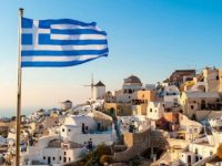 Yunanistan'ın sağlık sektörü, turizm döneminde yetersiz kalıyor