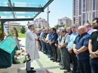 Hastanedeki odasında hayatını kaybeden Prof. Dr. Gökçen Orhan İstanbul'da toprağa verildi