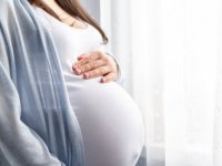 Rapor: ABD'de hamilelik döneminde 5 kadından biri sağlık merkezlerinde kötü muamele görüyor