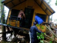 Kırklareli'nde taşkın nedeniyle ormanda mahsur kalanlardan 2'sinin cesedi bulundu, 4 kişinin aranmasına devam ediliyor