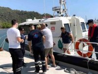 Milas açıklarında yelkenli teknede rahatsızlanan kişiyi Sahil Güvenlik ekipleri tahliye etti