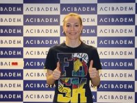 Fenerbahçe Kadın Voleybol Takımı Kaptanı Eda Erdem, sağlık kontrolünden geçti