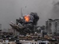 İsrail, Gazze'deki El-Ehali Hastanesi'ni bombaladı