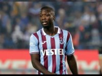 Trabzonsporlu Pepe'nin sağ üst arka bölgesinde kas yaralanması tespit edildi