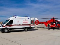 Ambulans helikopter 7 il arasında mekik dokuyarak hastaların imdadına yetişiyor