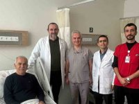 20 Santimlik Böbrek Kisti Kapalı Ameliyatla Alındı
