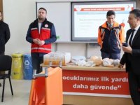 Öğretmenlere Verilen İlk Yardım Eğitimleri Devam Ediyor