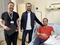 Yüksekova’da Devrim Gibi Ameliyat: İlk Defa Parmak Rekonstrüksiyonu Yapıldı