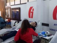 Aydın’da Vergi Ödemeye Gelenler Kan Bağışı Yapıyor