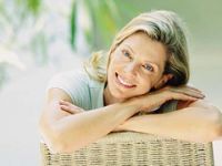 Menopoz gözyaşını azaltıyor, gözde kuruluğa neden oluyor
