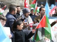 Erzurum'da sağlıkçılar 74 haftadır Gazze için yürüyor