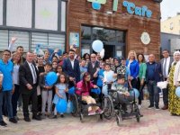 Tarsus'ta "otizmde farkındalık" söyleşisi düzenlendi