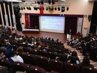 Manisa'da "Doğal Doğum Sempozyumu" düzenlendi