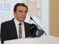 Yerli aşı TURKOVAC'ı geliştiren Prof. Dr. Özdarendeli, konferansta konuştu: