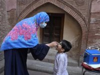 Pakistan'da çocuk felciyle mücadele kapsamında 45 milyon çocuk aşılanacak
