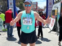 Atletizm tutkunu "67'lik delikanlı", 12 yılda 108 madalya kazandı
